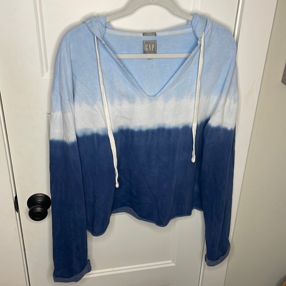 Gap Crop Dip Dyed Hoodie - Picture 2 of 4